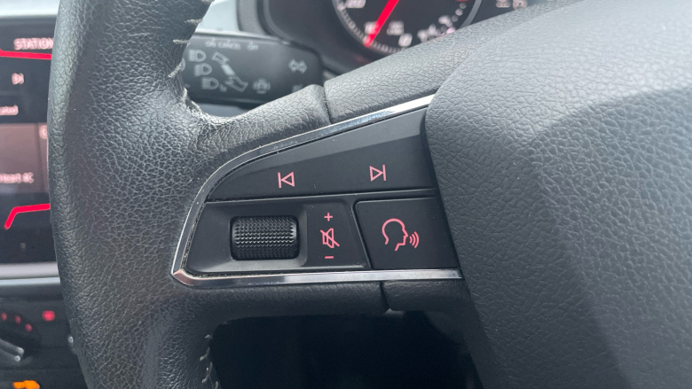 SEAT Arona 1.0 TSI 115 SE Technology [EZ] 5dr DSG Petrol Hatchback